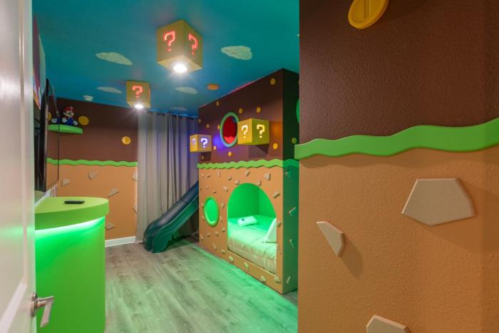 Disney Theme Rooms Private Pool and Storey Lake