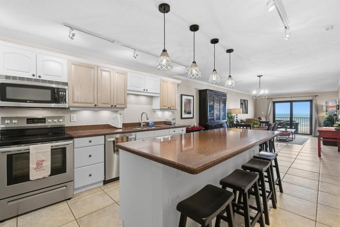 416 - Beautiful Oceanfront 22 with Comfy Beds