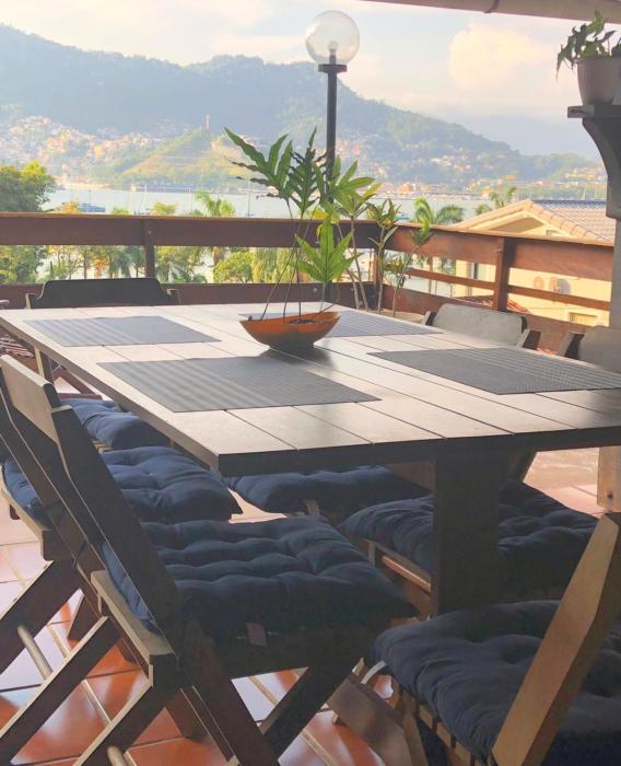 Paraiso de Angra Casa completa no condomio Marinas