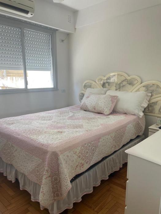 Dpto 3 amb con balcón en centro cultural BA