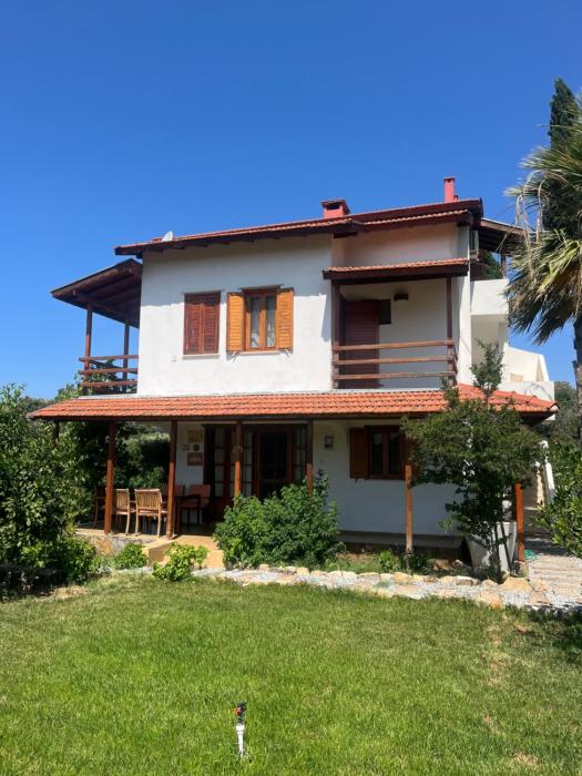 Mandalina Kapı Evleri