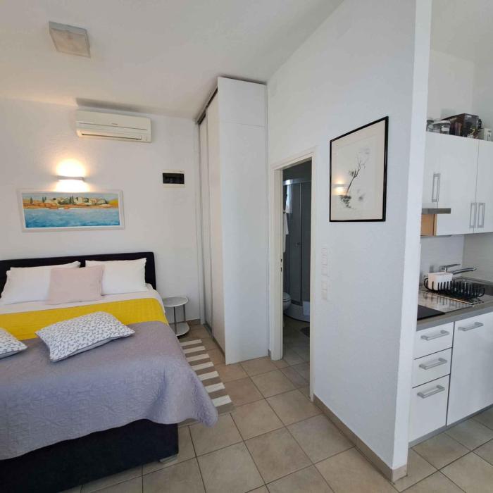 Studio Beachfront in Malinska-Insel Krk 54413