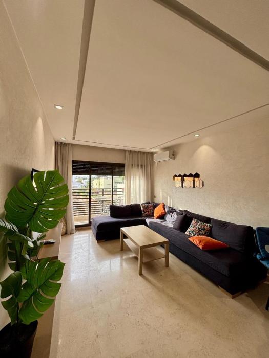 LE G27 Studio premium Bd Ghandi Self check-in