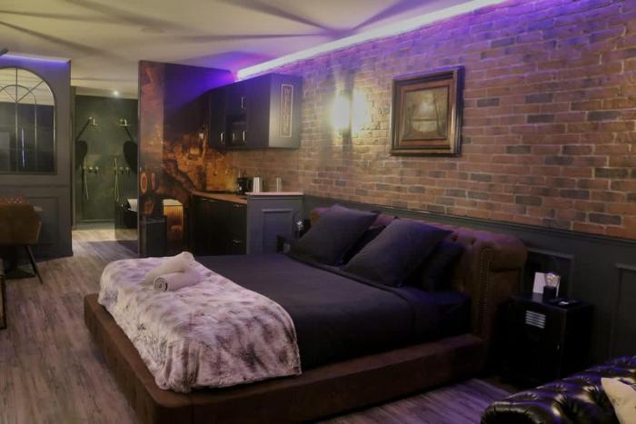 La suite des Arcades Grand place Sauna et Balneo