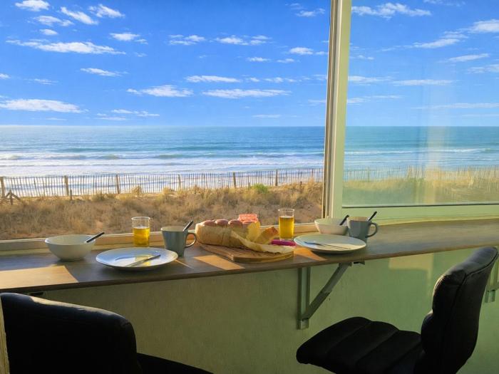 Appartement familial avec vue sur mer, parking privé - FR-1-652-24