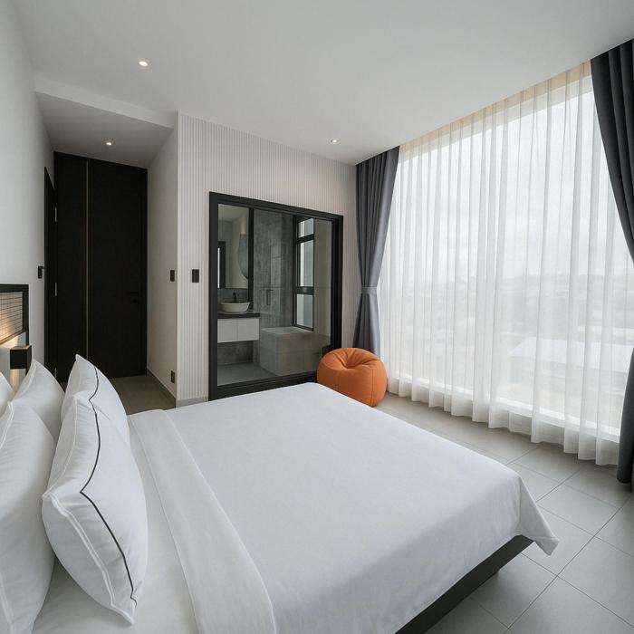 Lynh Hotel - Da Lat Greenhouse View - Near Valley of Love