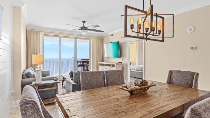 The Shore Break by AvantStay Gulf Front Pool