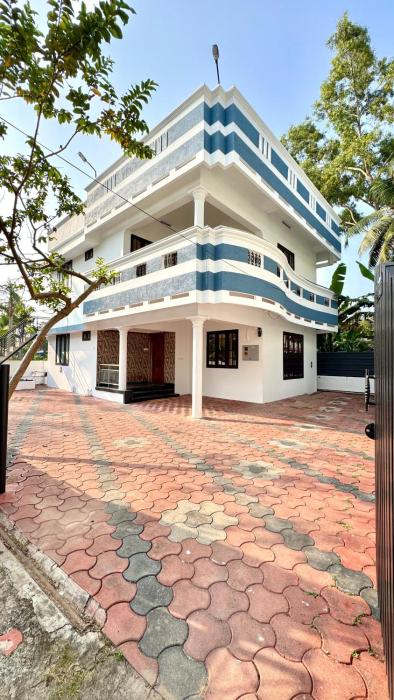 A hometo yourself and Peaceful Independent House