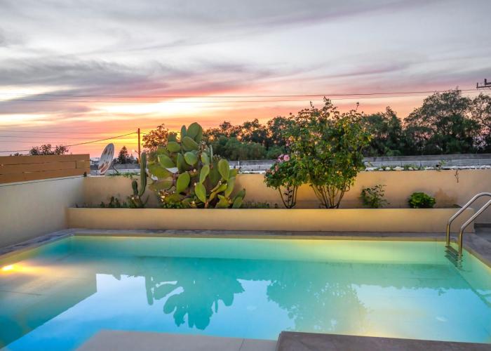 Doukas Retreat, Home Gym, 3 minutes from the Beach