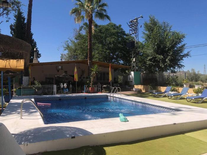 Casa para Grupos en Lucena Piscina Privada y Barbacoa 14 personas