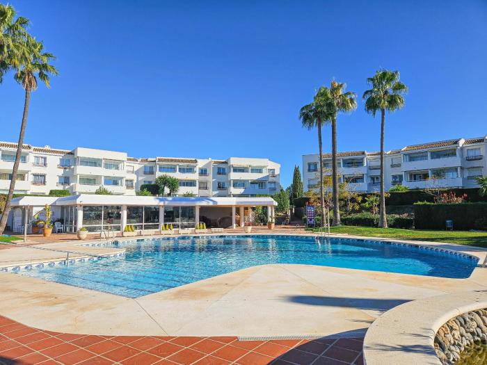 Garden apartment in Monte B, Miraflores