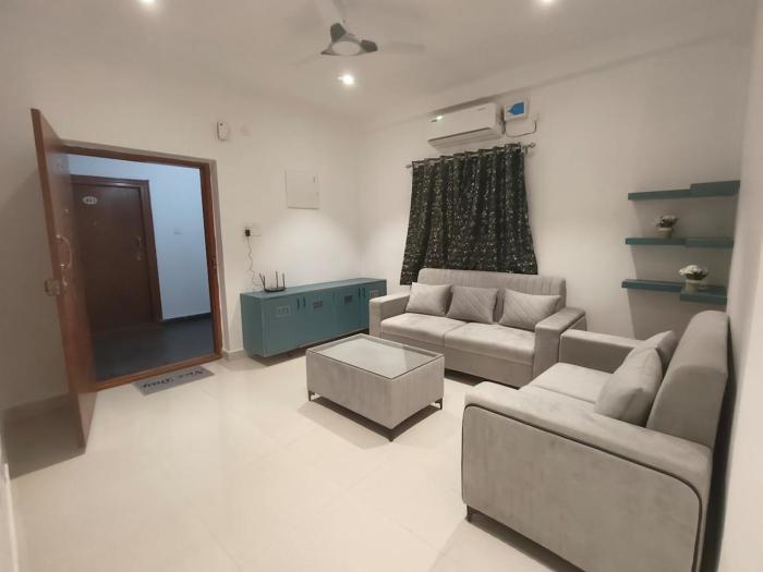 New 3 bhk near cyber towers