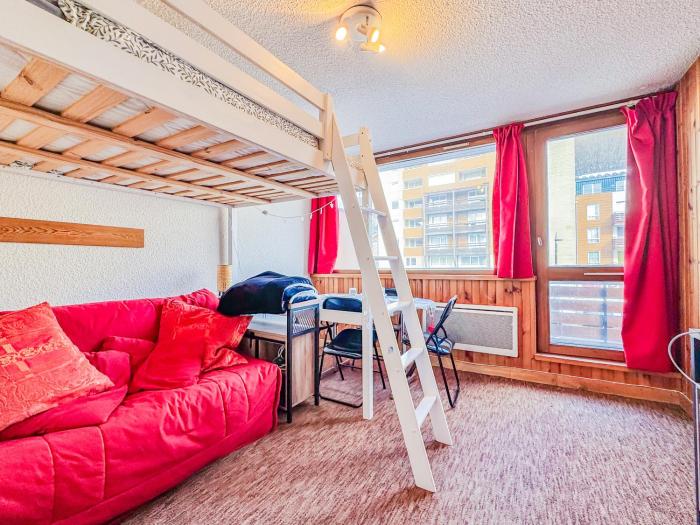 Studio cosy à Super Besse Vue lac proche pistes