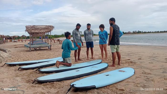 saha surf camp