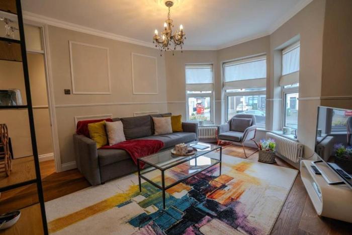 Classical one-bedroom flat close to O2 Arena