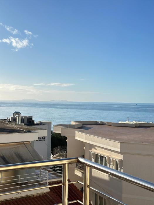 Green Sea View Apartment Sarande