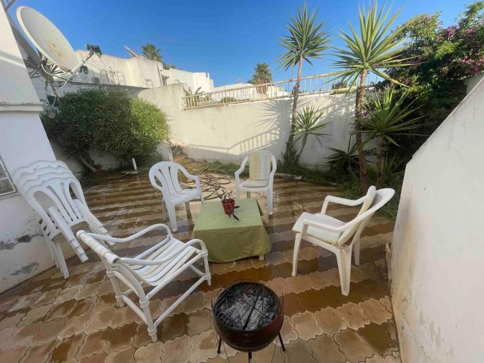 Ground floor in a private residence