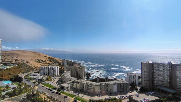 Depto vista al mar con Cancha de tenis y squash