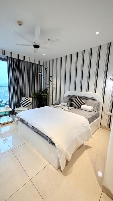 Zebra Luxe Loft Studio with patio