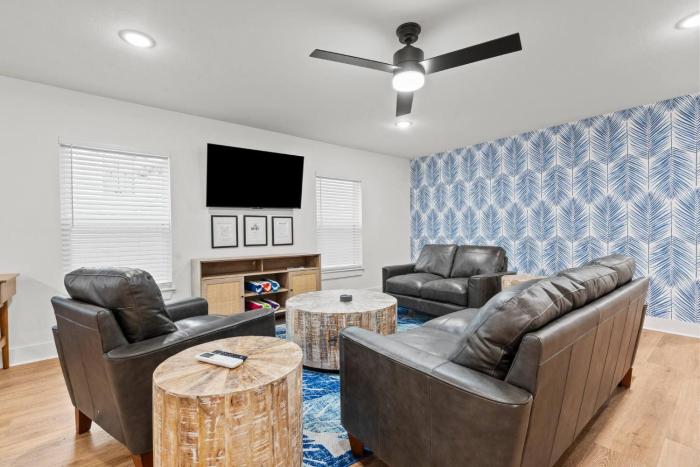 Island Gems - Sapphire