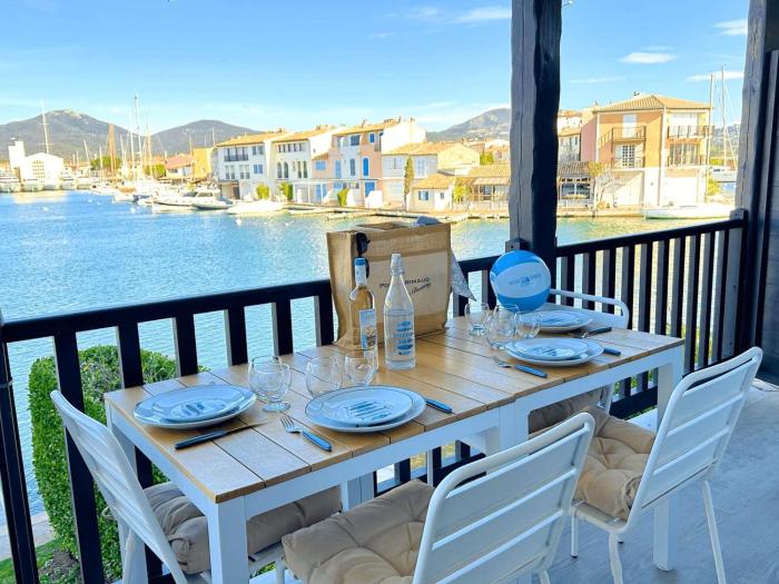 Appartement rénové avec climatisation et Internet, Port Grimaud - FR-1-868-7