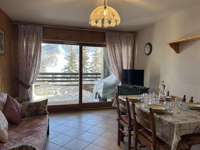 Appartement Chaleureux 4 Pers avec Balcon et Parking à Montgenèvre - FR-1-330D-159