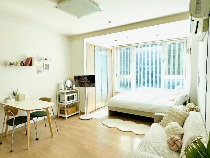 The Park View Stay - Gongdeok station 1min walk