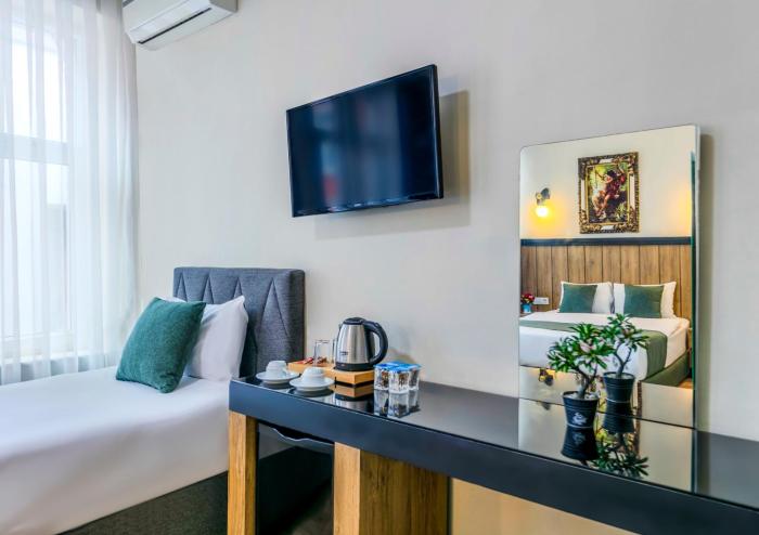 La Pera Suites Hotel