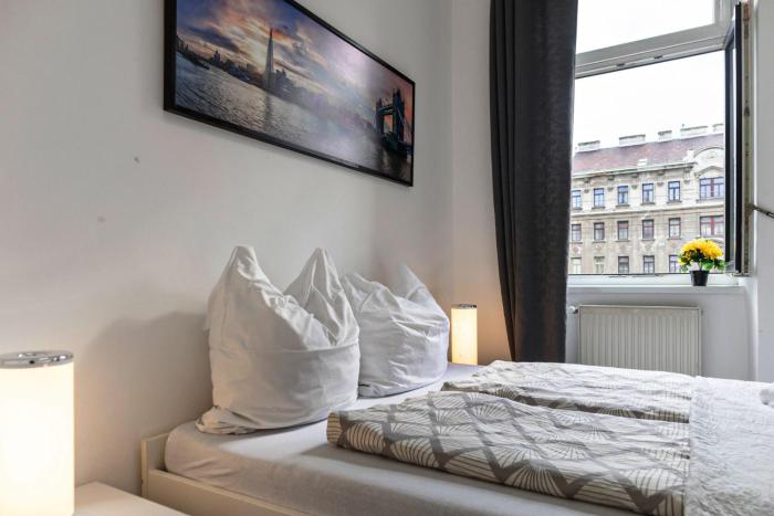 Bright 1BR Flat Near Danube River Millennium Tower