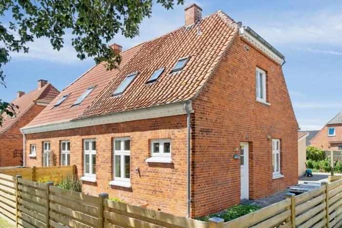 Flot byhus tæt på Lalandia og Femern