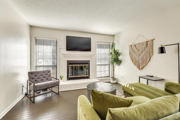 7 Mi to Beach! Wilmington Family Gem with Yard