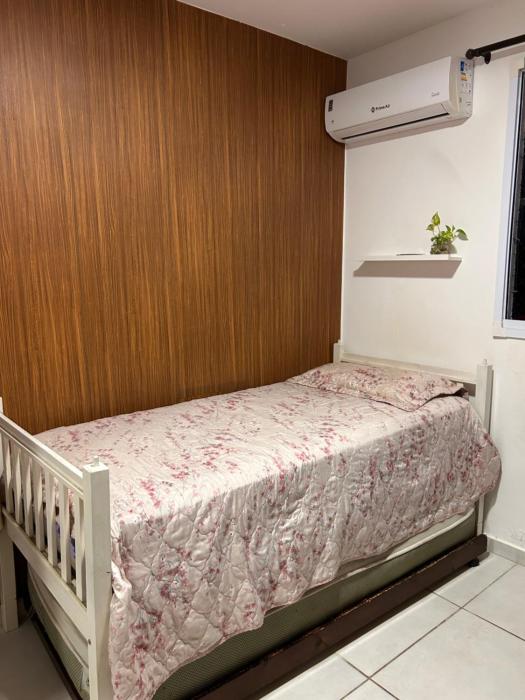 Quarto em apartamento só para mulheres
