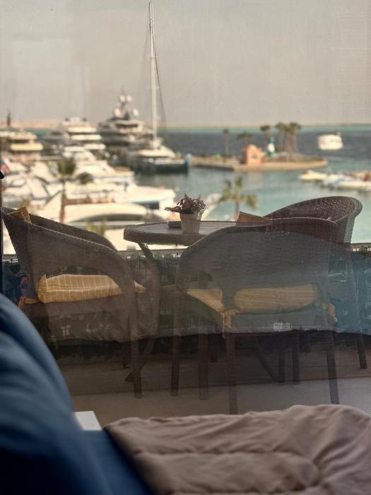 Sea view Marina stays