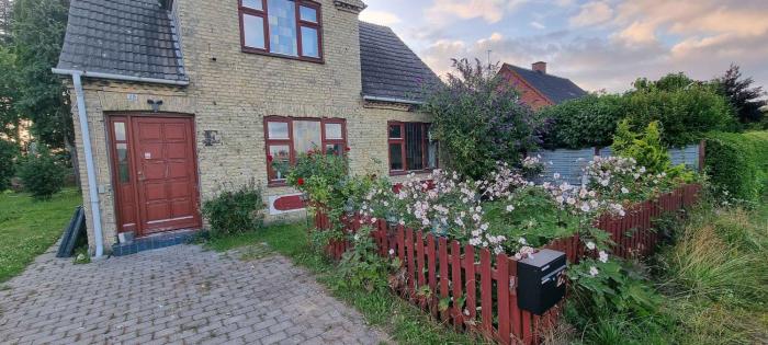 Spacious Villa Near Lalandia Beach