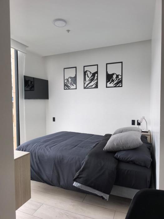 Apartamento de lujo en La Carolina, piso alto con jacuzzi y piscina