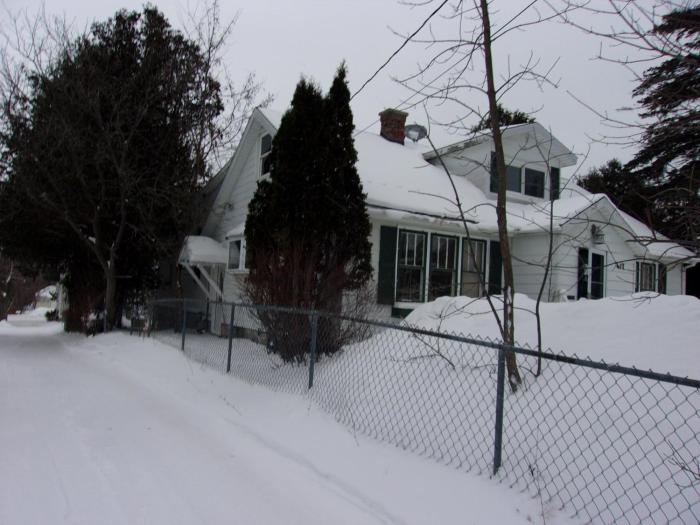 Friends and Family Newer Vacation Home