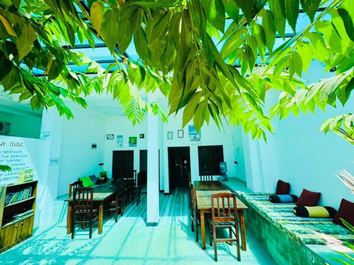 Surf Bay Hotel