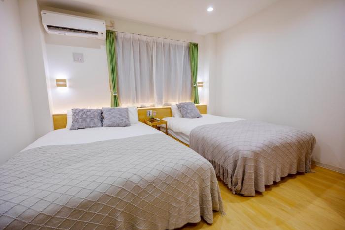 M301 5 minutes walk from Minowa Station on the Hibiya Line! Direct access to Ueno, Akihabara, Tsukiji Market, Ginza! Family room for 5-6 people!