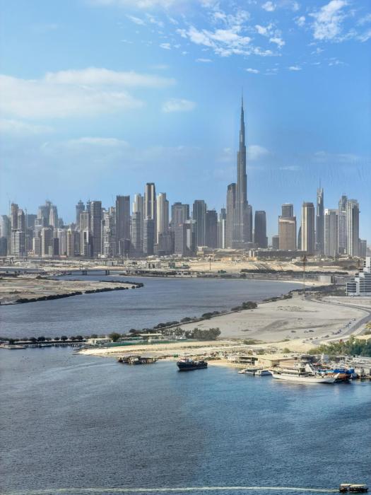 FirstStay Homes - Creek Rise Tower 2 - 1BR with Creek Views, Panoramic Living, Dubai Creek Harbour