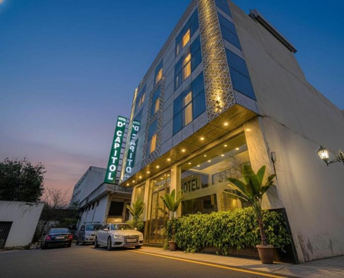Hotel DCapitol - Delhi Airport