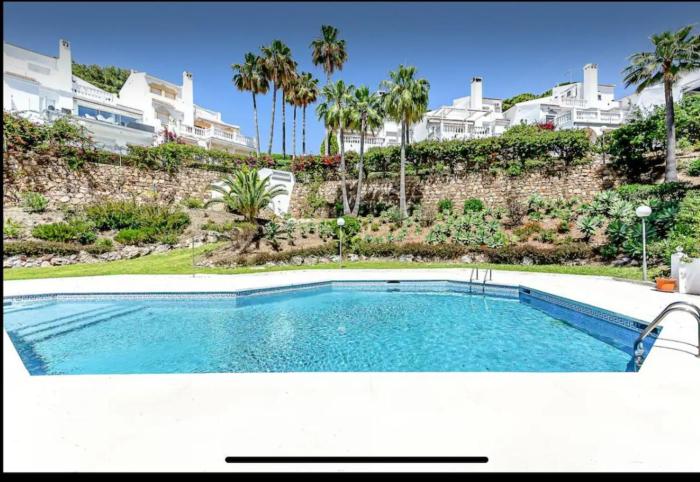 Large elegant house nearamenities