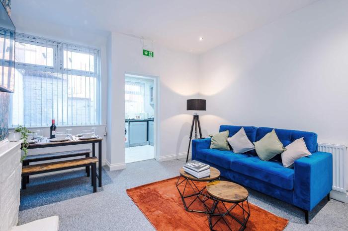 3 bedroom town house - Etihad Stadium - Free Parking