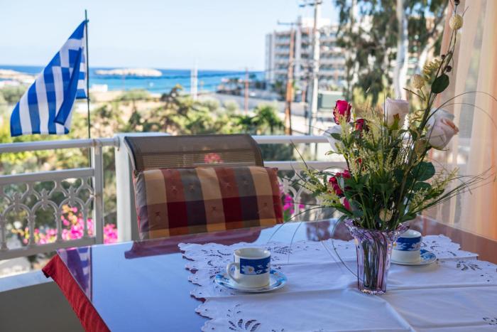 Spacious 2BR Apartment with Balconies in Karpathos