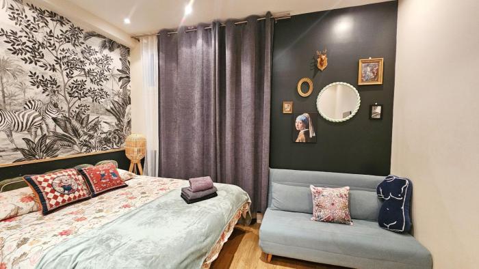 Nice apt nearby tour eiffel rich area in Paris