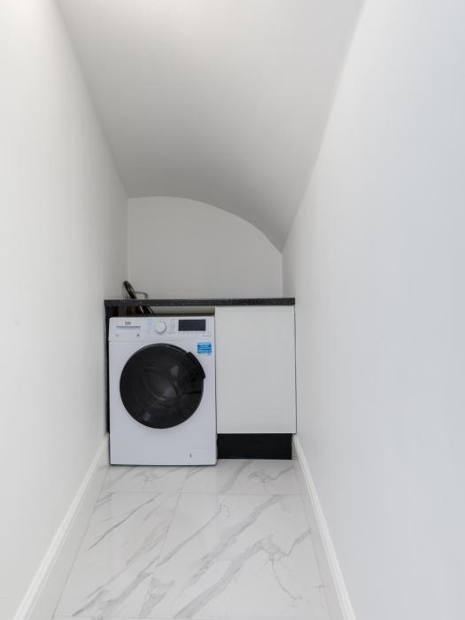 Two Bedroom Apartment At Heart Of Hanwell