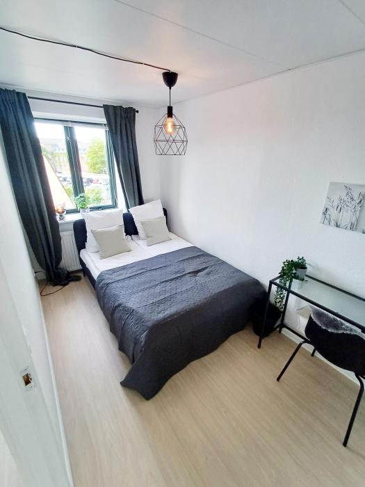 City Central Double Room 20 with free parking