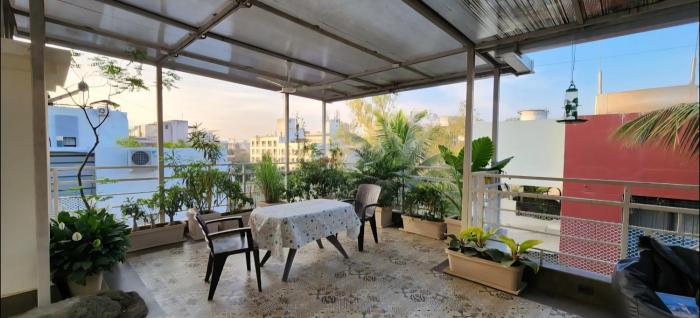 Classy 1 BHK Studio with Terrace in Aundh