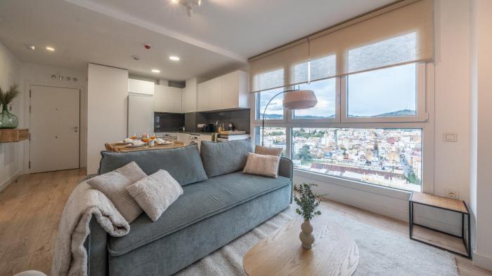 XPCE Urban 21 MALAGA SKYLINE - Parking Free
