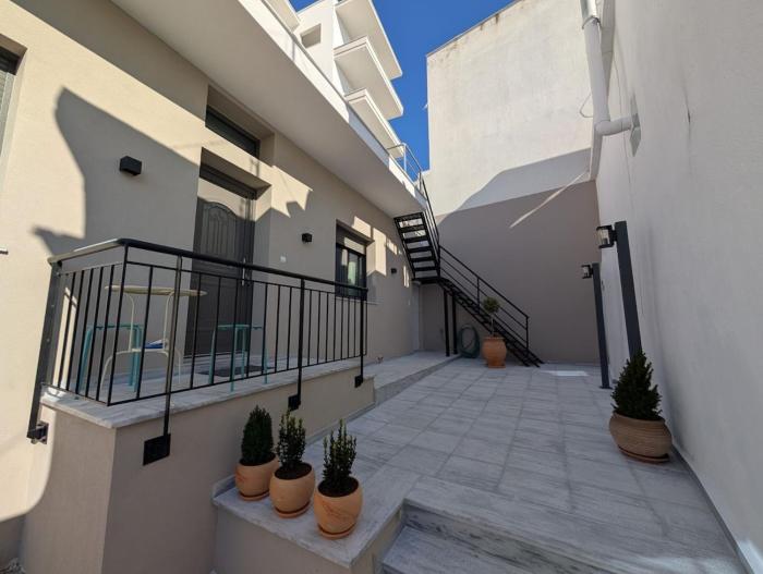 Ekavis House and Terrace