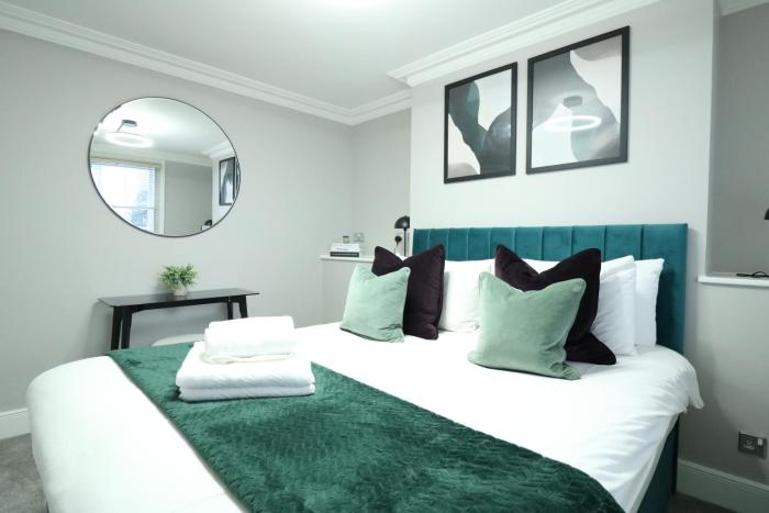 Marylebone - Gloucester Place by Viridian Apartments